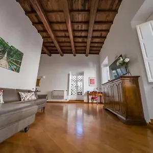 Pandy Apartment