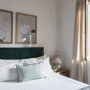 Iflat Trevi Fountain At Your Feet Apartment