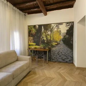 Trevi Little Palace #3 Apartment